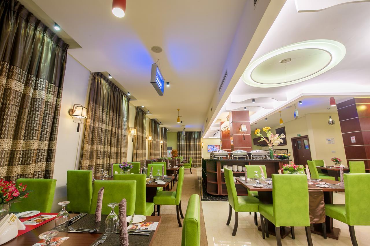 אבוג'ה Grand Pela Hotel & Suites מראה חיצוני תמונה